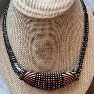 NWOT Saks Statement Necklace